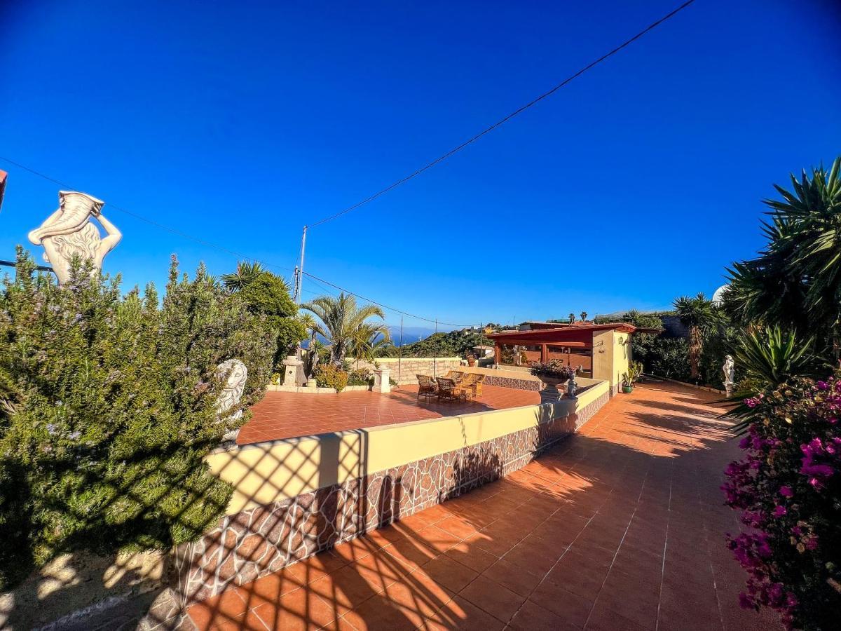 Exquisite Rural House With Garden, Pool And Sea Views Villa Arico Viejo Dış mekan fotoğraf