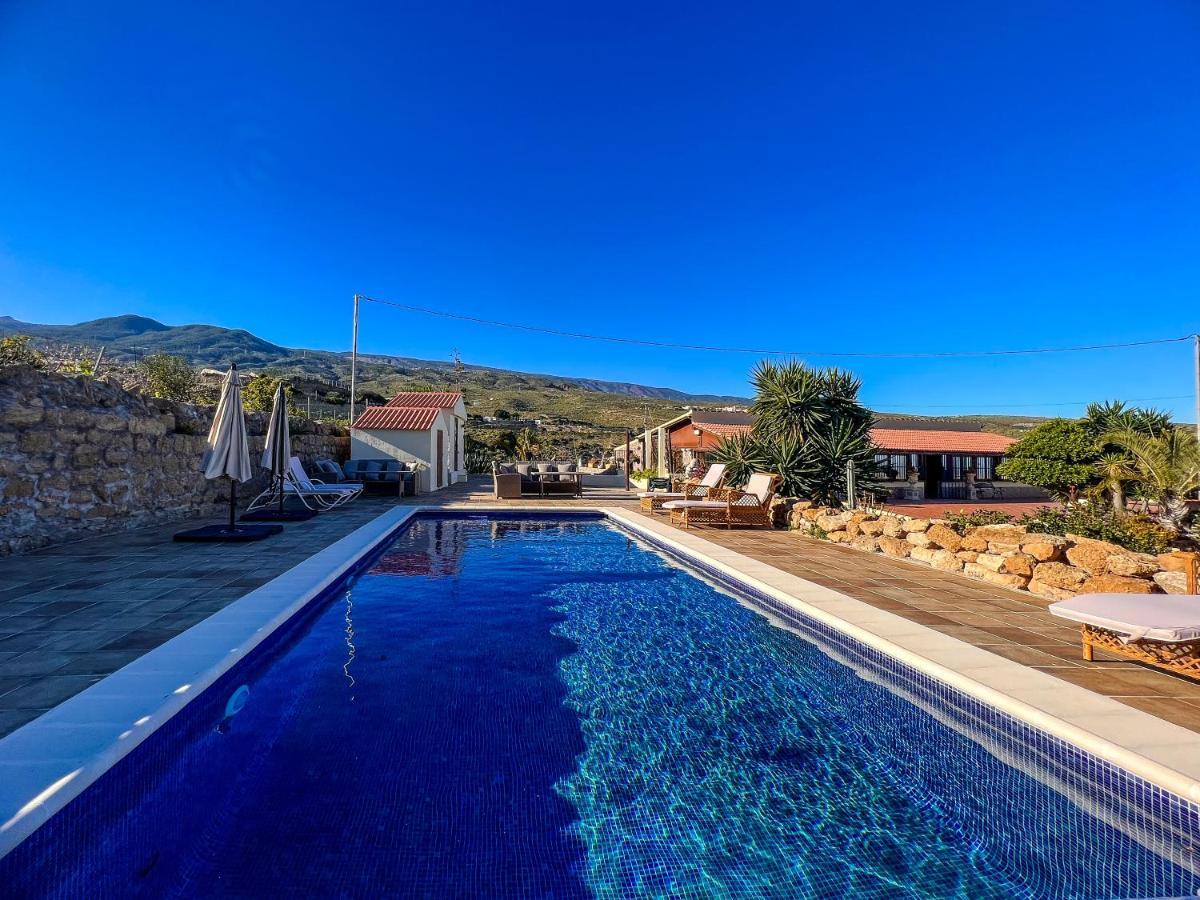 Exquisite Rural House With Garden, Pool And Sea Views Villa Arico Viejo Dış mekan fotoğraf
