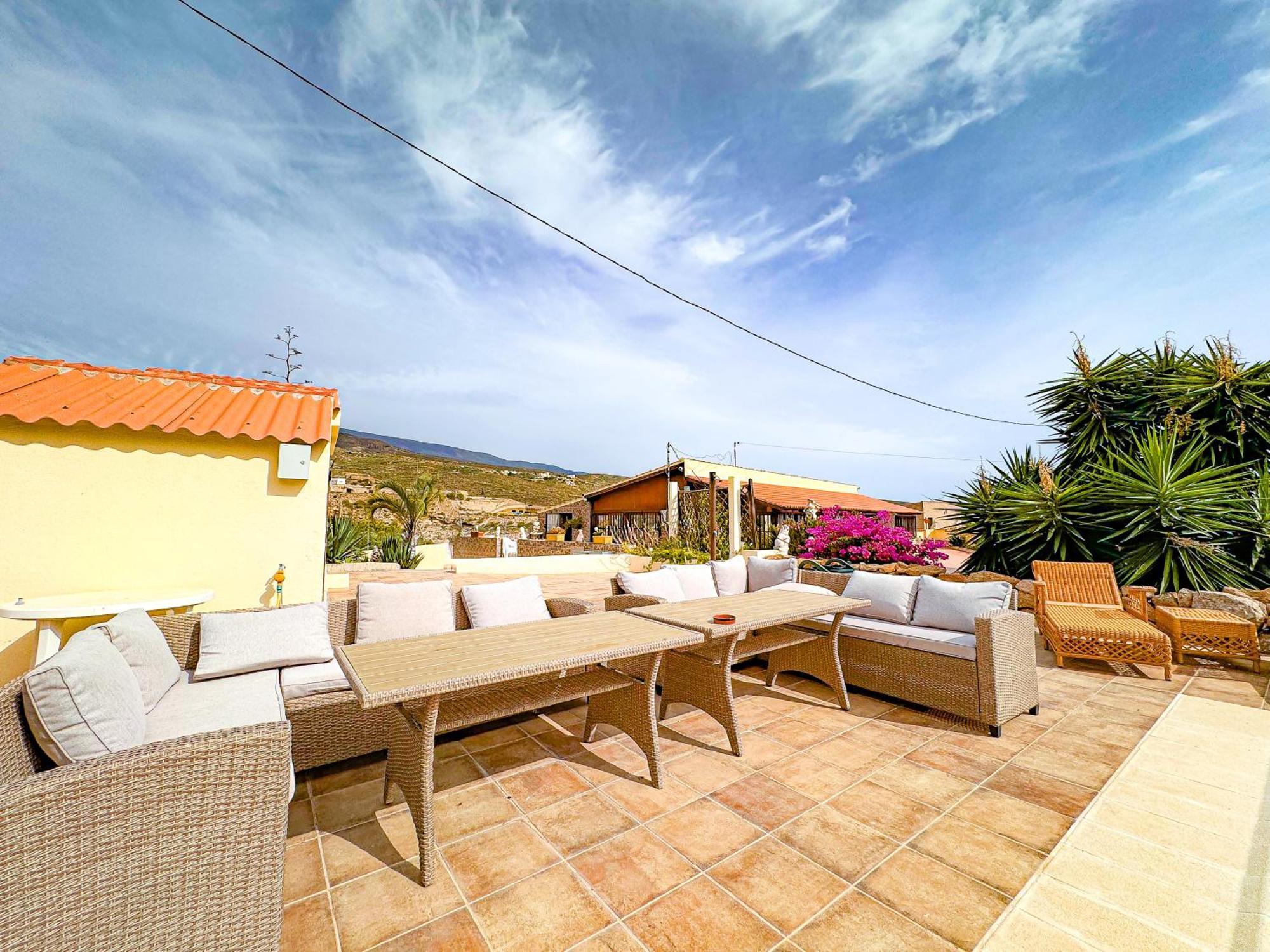 Exquisite Rural House With Garden, Pool And Sea Views Villa Arico Viejo Dış mekan fotoğraf